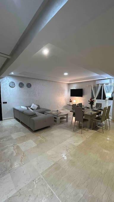 Appartement Haut Standing 3 Chambres Avec Terasse Quartier Gueliz Hivernage A Marrakech I19 Μαρακές Εξωτερικό φωτογραφία